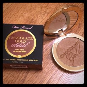 ⭐️Too Faced Chocolate Gold Soleil Bronzer Luminous